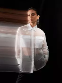 Блузка с пайетками