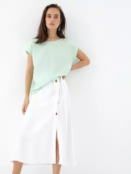 Блузка с подворотами на рукавах