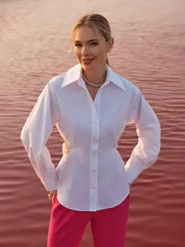 Блузка с разрезами