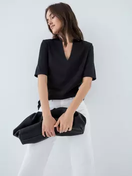 Блузка с V-образным вырезом