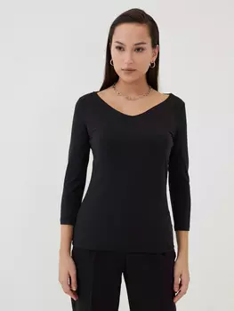 Блузка с вырезом