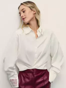 Блузка с вышивкой