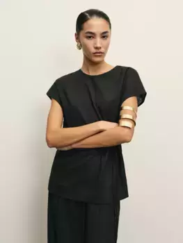 Блузка со шнуровкой изо льна