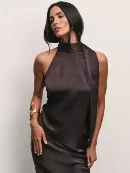 Блузка-топ с воротником халтер