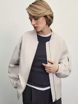 Бомбер свободного силуэта