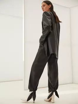 Брюки из экокожи