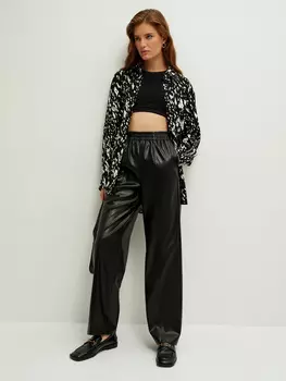 Брюки из экокожи