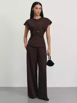 Брюки прямого кроя с резинкой в поясе