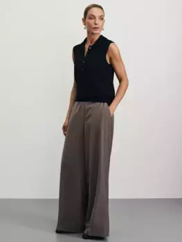 Брюки прямые с резинкой в поясе