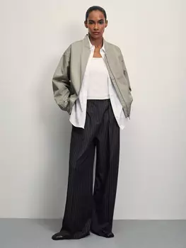 Брюки wide leg с защипами