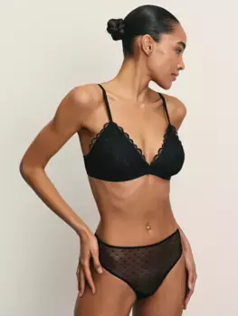 Бюстгальтер без косточек с кружевом