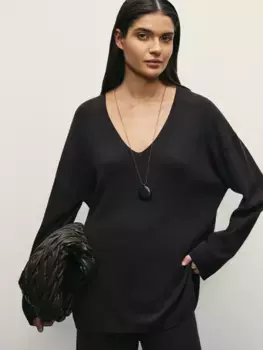 Джемпер из вискозы с V-образной горловиной