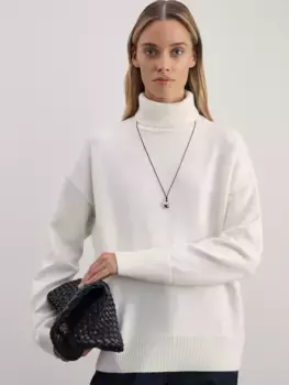 Джемпер из вискозы с высокой горловиной