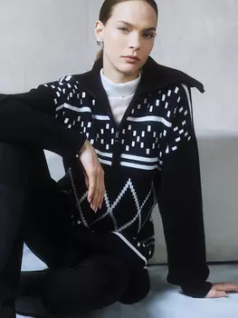 Джемпер с молнией