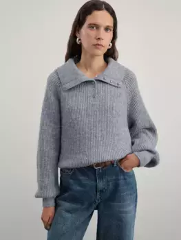 Джемпер с объемным воротом