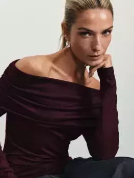 Джемпер с открытыми плечами