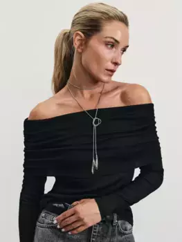 Джемпер с открытыми плечами