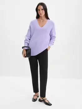 Джемпер с вырезом