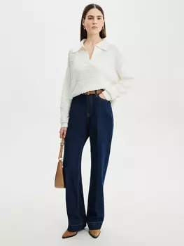 Джемпер с вырезом