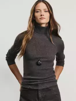 Джемпер в рубчик с воротником стойкой