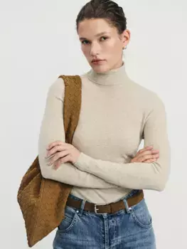 Джемпер в рубчик с воротником стойкой