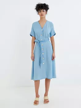 Джинсовое платье на поясе