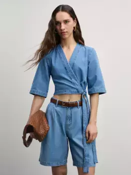 Джинсовые шорты со складками