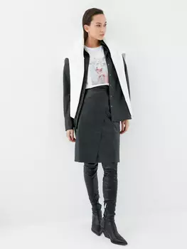 Футболка с отворотами