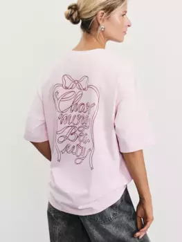 Футболка с принтами