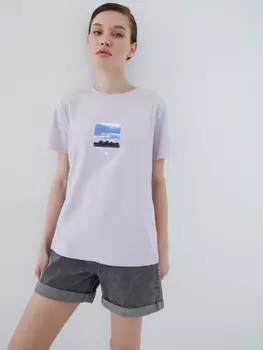 Футболка с принтом