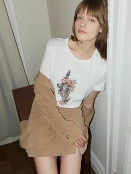 Футболка с принтом