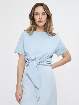 Футболка с узлом