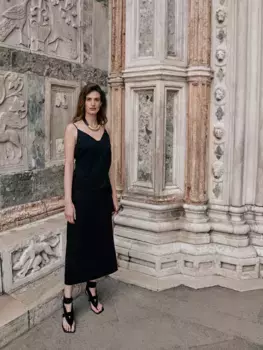 Юбка из тенселя с декоративным элементом