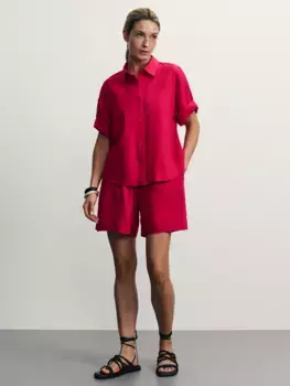 Льняные шорты свободного кроя