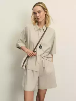 Льняные шорты свободного кроя