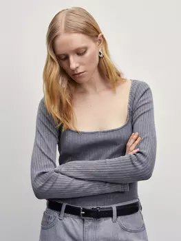 Лонгслив с квадратным вырезом