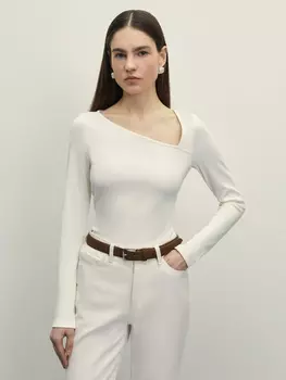 Лонгслив с вырезом