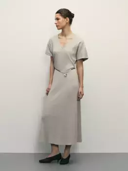 Платье длины миди со сборкой