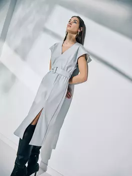 Платье из экокожи