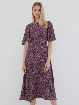 Платье с разрезом