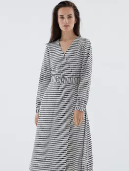 Платье с запахом