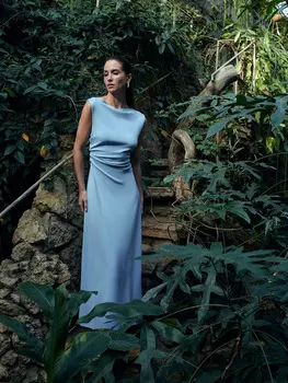 Платье со сборками