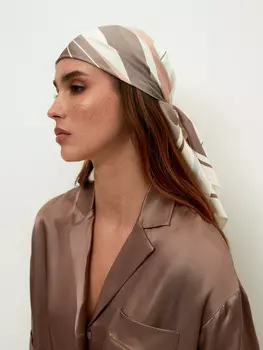 Платок с принтом