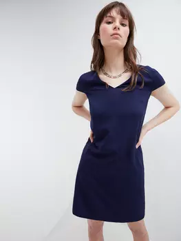 Прямое платье