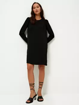 Прямое платье