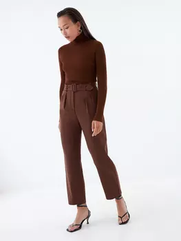 Прямые брюки с поясом