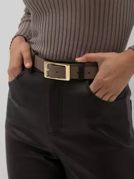 Ремень с квадратной пряжкой