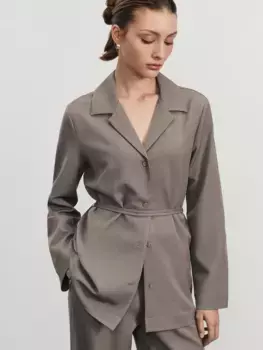 Рубашка из вискозы с поясом