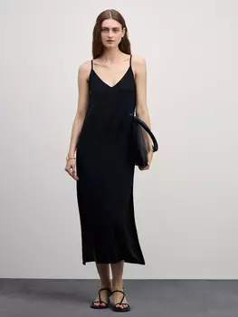 Сарафан из струящейся ткани с разрезами