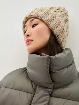 Шапка крупной вязки